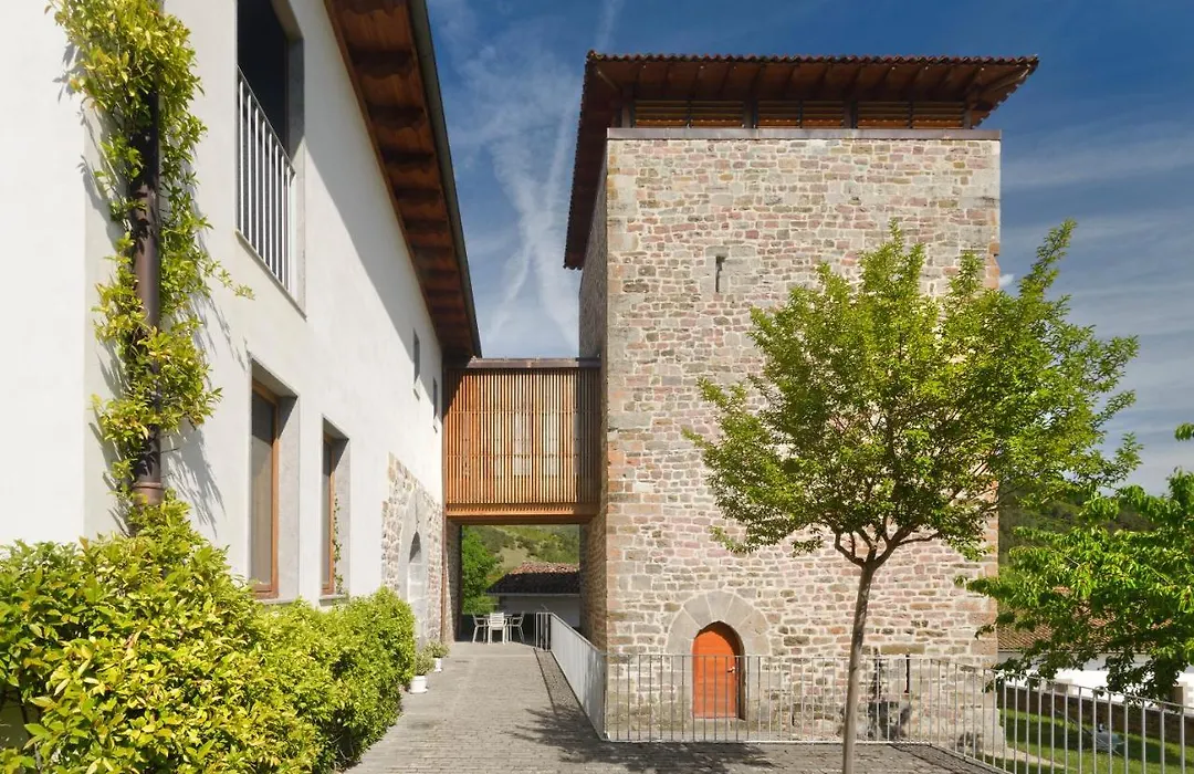 Hotel Rural Torre de Uriz-1